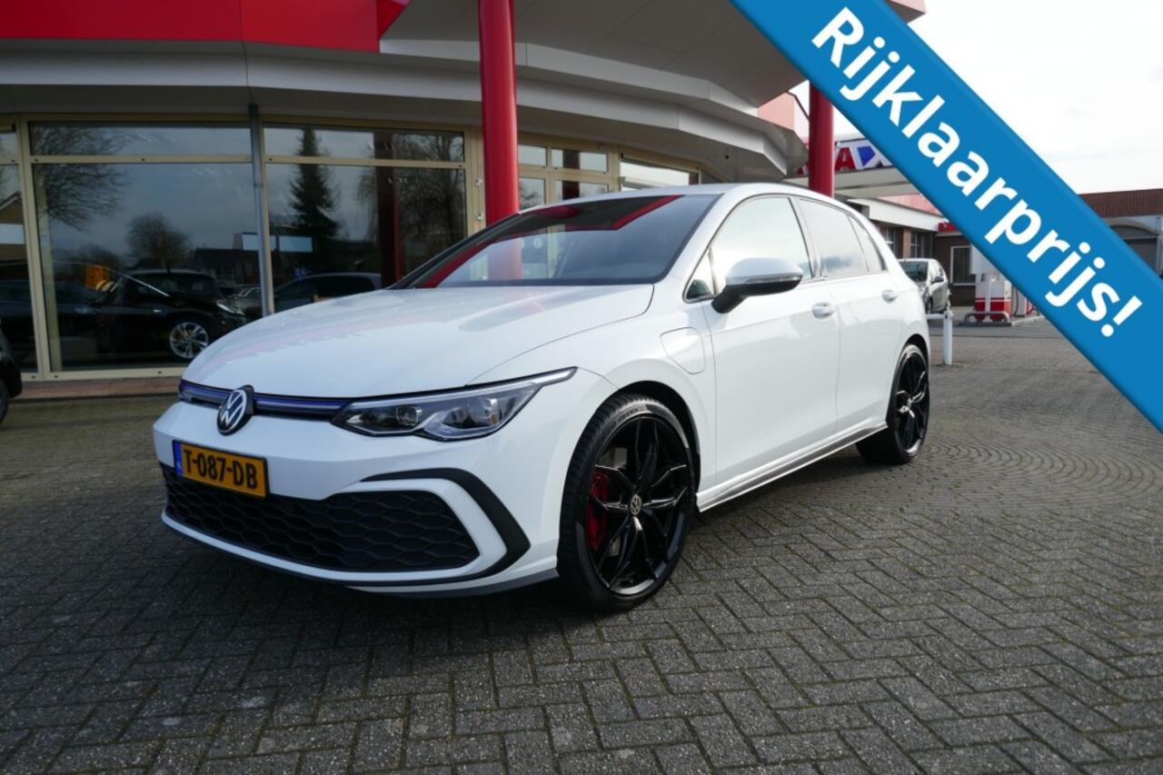 Volkswagen GOLF 1.4 EHYBRID GTE 150 PK APPLE CARPLAY / NAVIGATIE / WINTERPAKKET