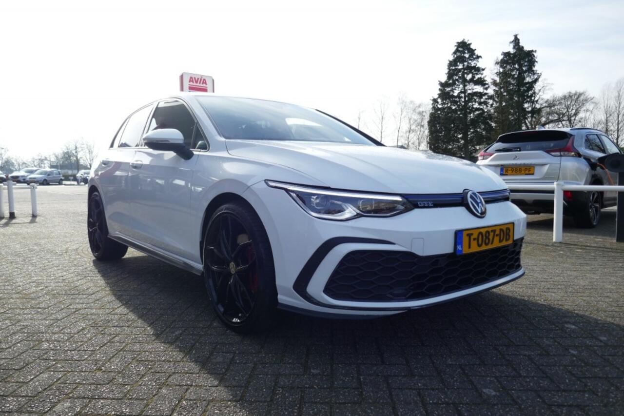 Volkswagen GOLF 1.4 EHYBRID GTE 150 PK APPLE CARPLAY / NAVIGATIE / WINTERPAKKET