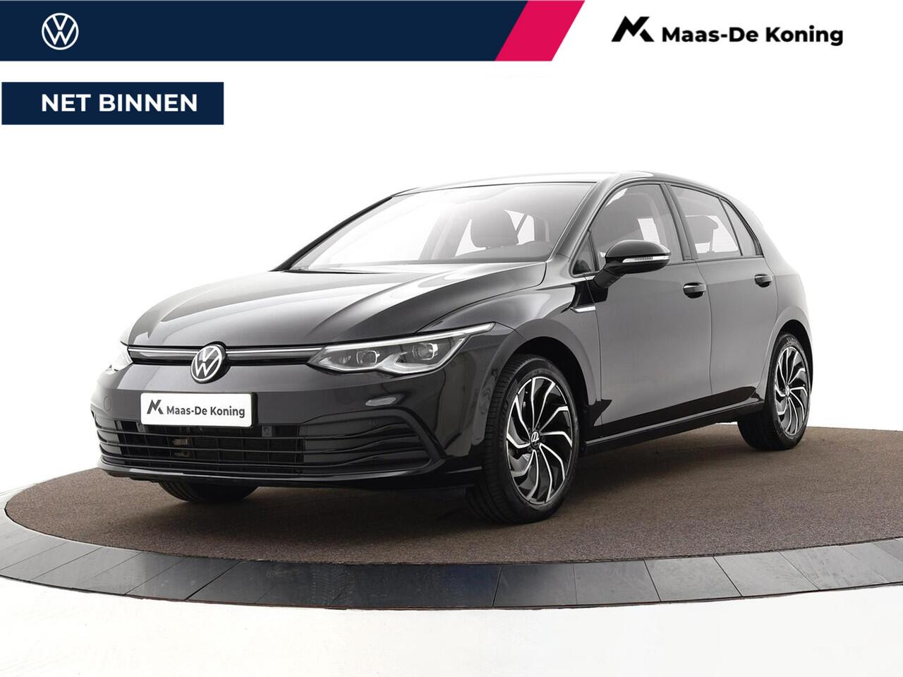 Volkswagen GOLF 1.5 TSI 130pk Life · Apple/Android Car Play · Aadaptive Cruise Control · Stuur- & Stoelverwarming · Trekhaak · Navigatie · Sfeerverlichting · 17"Velgen ·