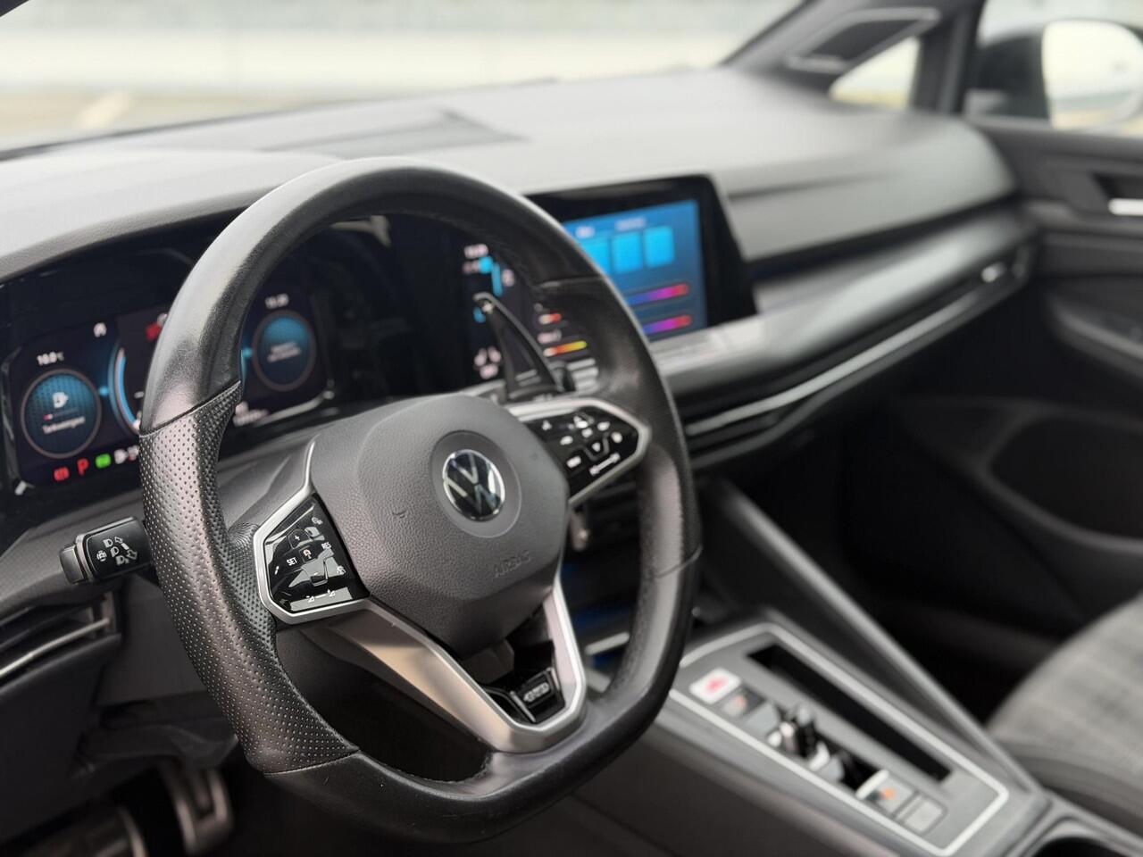 Volkswagen GOLF 2.0 TDI GTD PANO | HUD | CAMERA | IQ | ACC