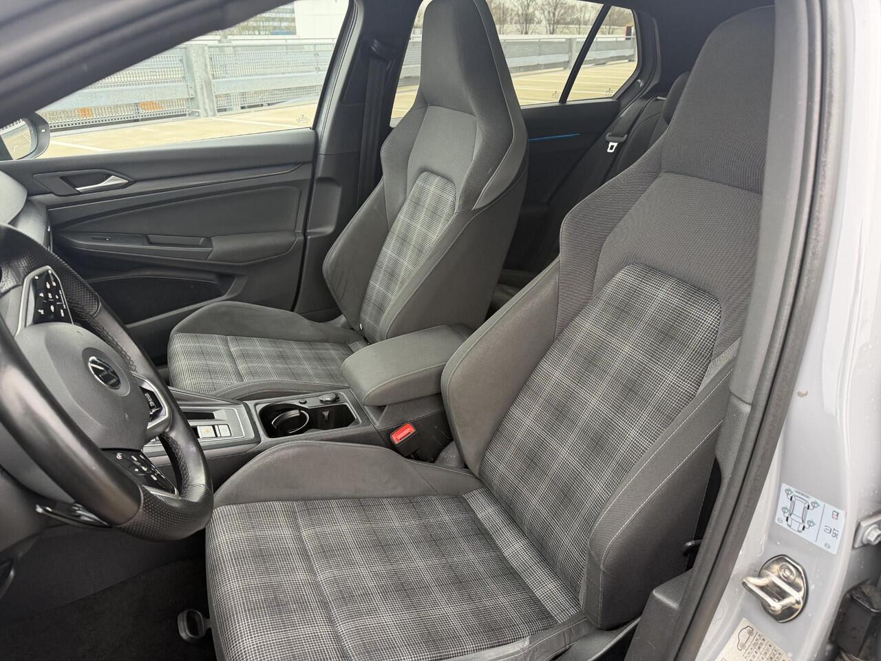 Volkswagen GOLF 2.0 TDI GTD PANO | HUD | CAMERA | IQ | ACC