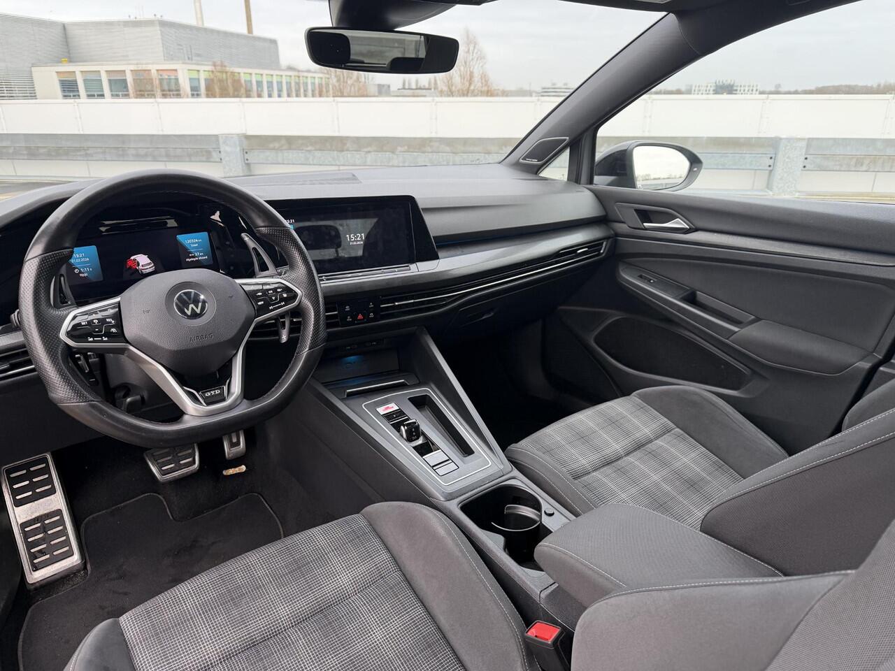 Volkswagen GOLF 2.0 TDI GTD PANO | HUD | CAMERA | IQ | ACC