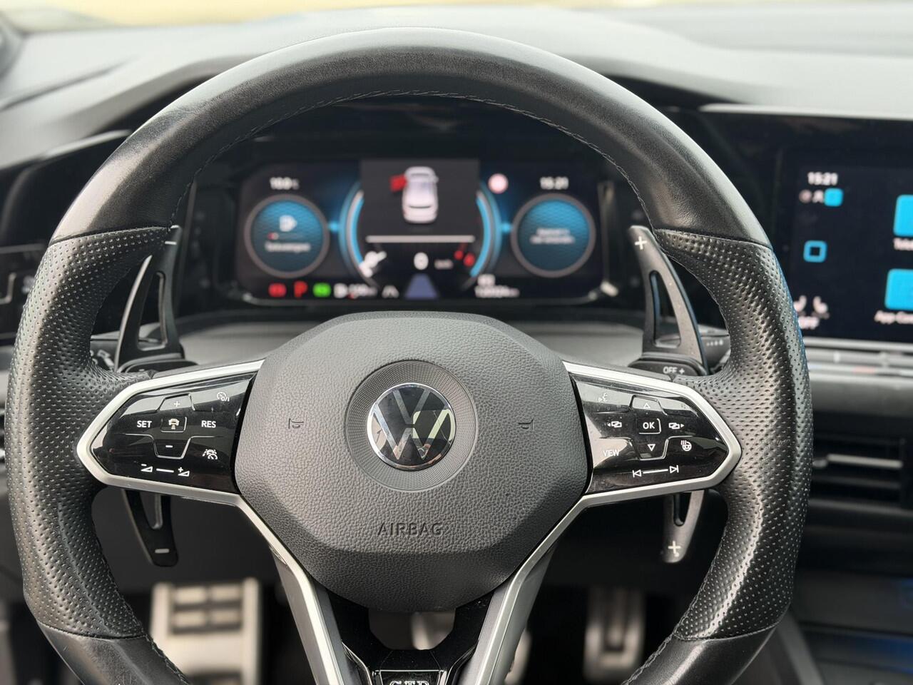 Volkswagen GOLF 2.0 TDI GTD PANO | HUD | CAMERA | IQ | ACC