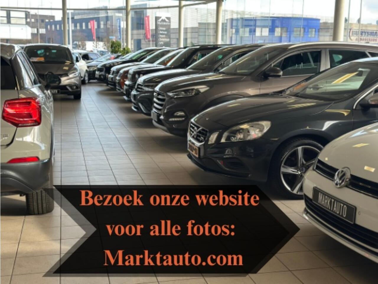 Volkswagen GOLF VIII 1.5 ACT Massage Carplay C Style