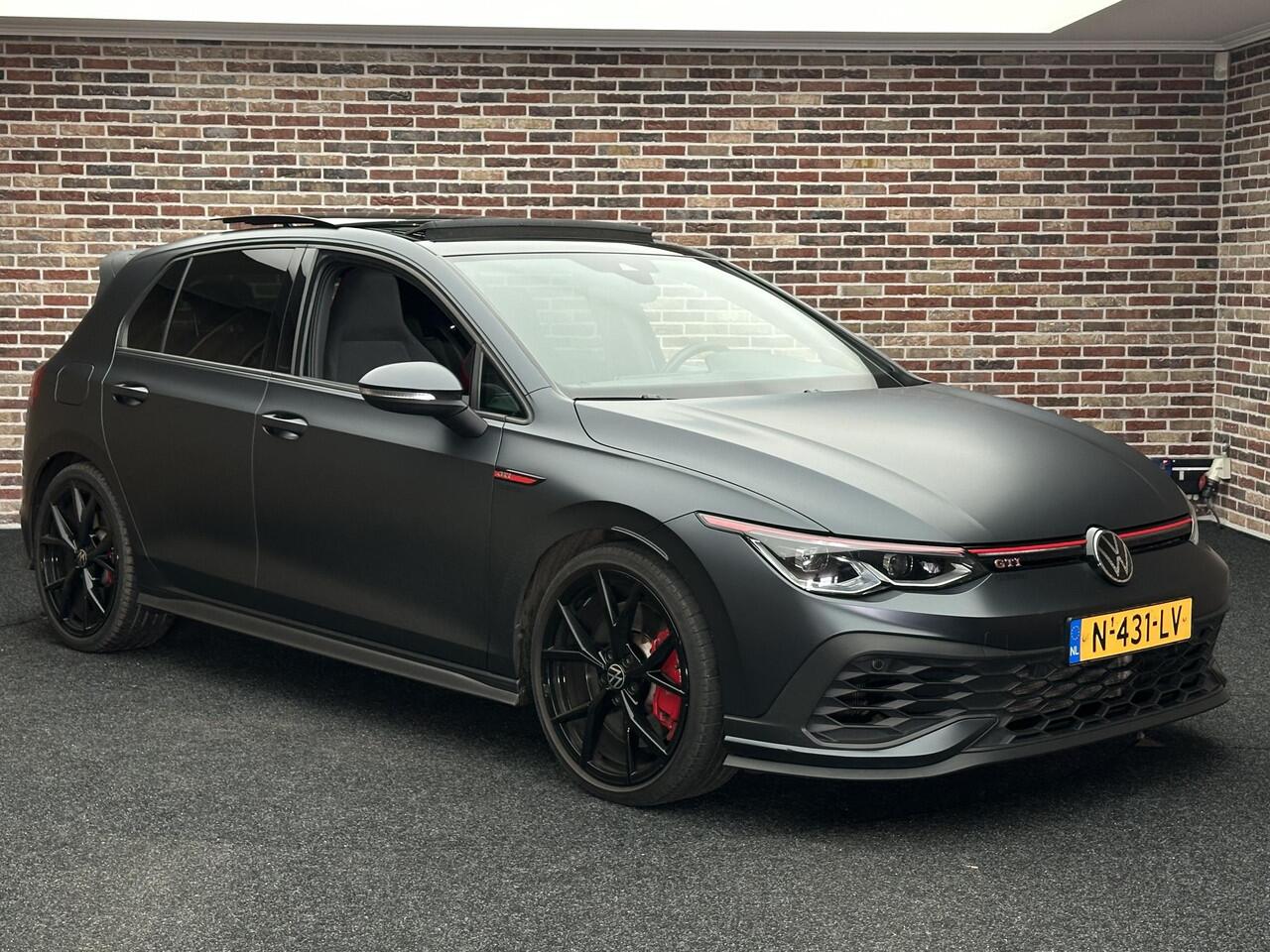 Volkswagen GOLF 2.0 TSI GTI Clubsport Milltek uitlaatsysteem Panorama IQ Lights Matt