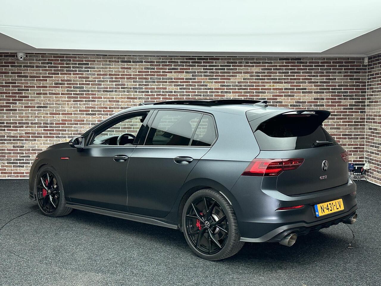 Volkswagen GOLF 2.0 TSI GTI Clubsport Milltek uitlaatsysteem Panorama IQ Lights Matt