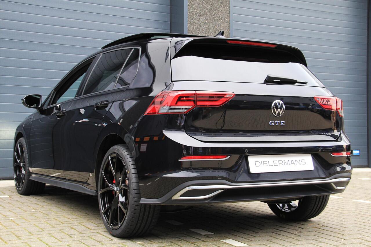 Volkswagen GOLF 1.4 eHybrid GTE Panorama dak | IQ Light | Full Black | Bomvol | BTW voertuig