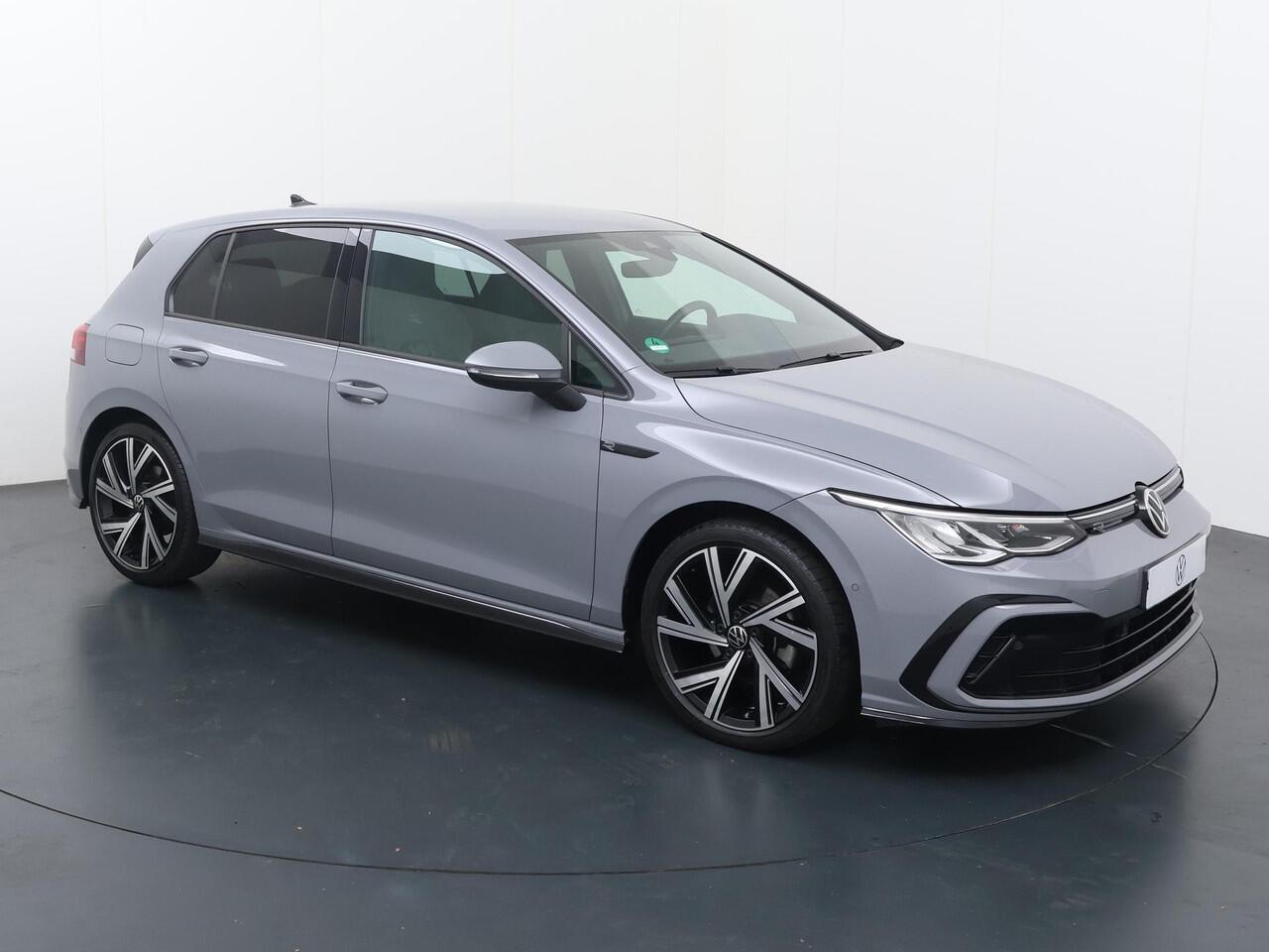 Volkswagen GOLF 1.5 eTSI R-Line | 150 PK | Automaat | R-Line | LED verlichting