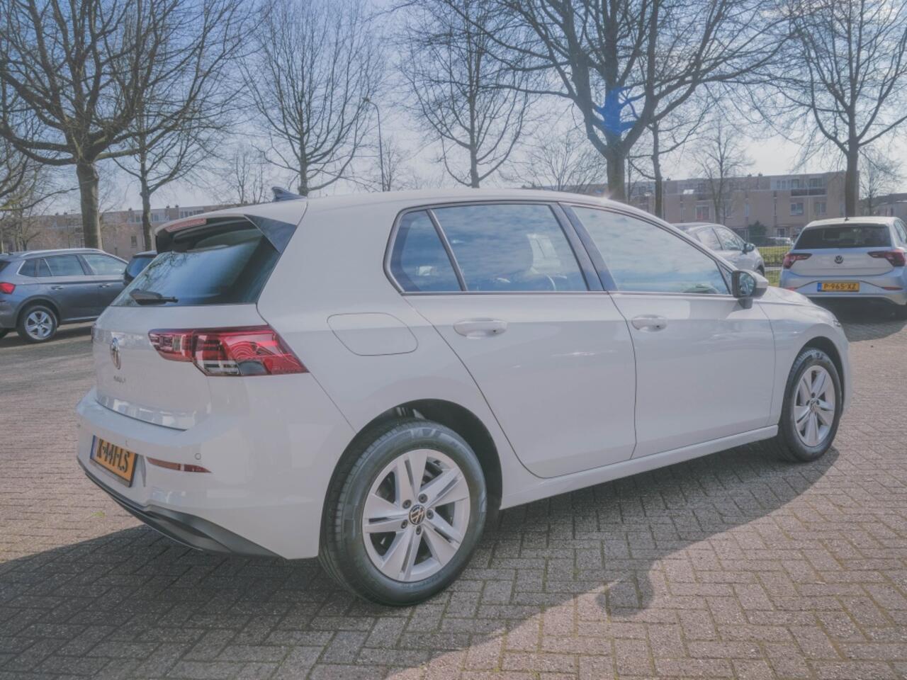 Volkswagen GOLF 1.0 TSI Golf 5 Drs. Apple Carplay NL Auto.