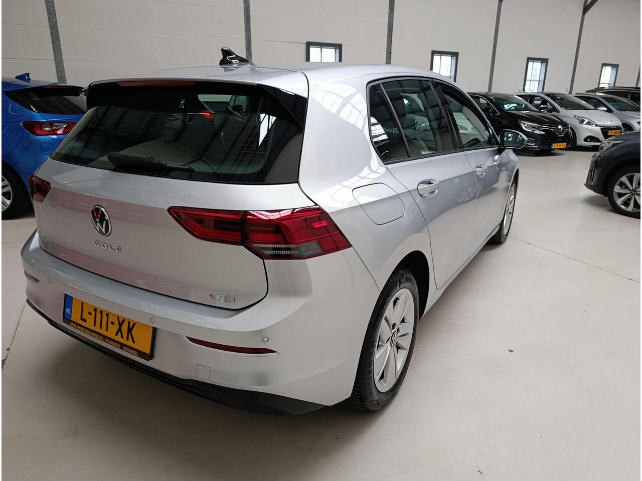 Volkswagen GOLF 1.0 eTSI Life Navigatie | Pdc V+A | Lmv | Automaat !
