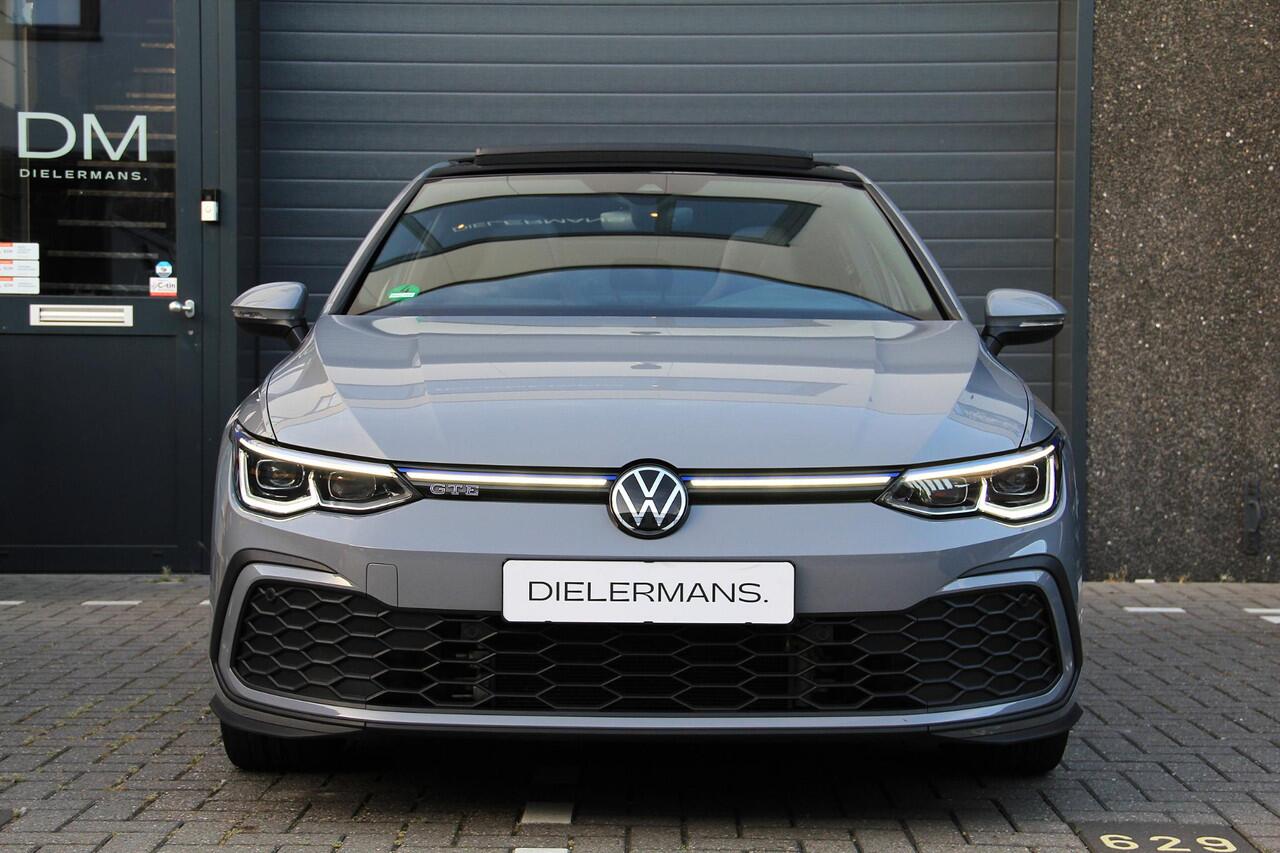 Volkswagen GOLF 1.4 eHybrid GTE Pano | IQ Lights | Moonstone Grey