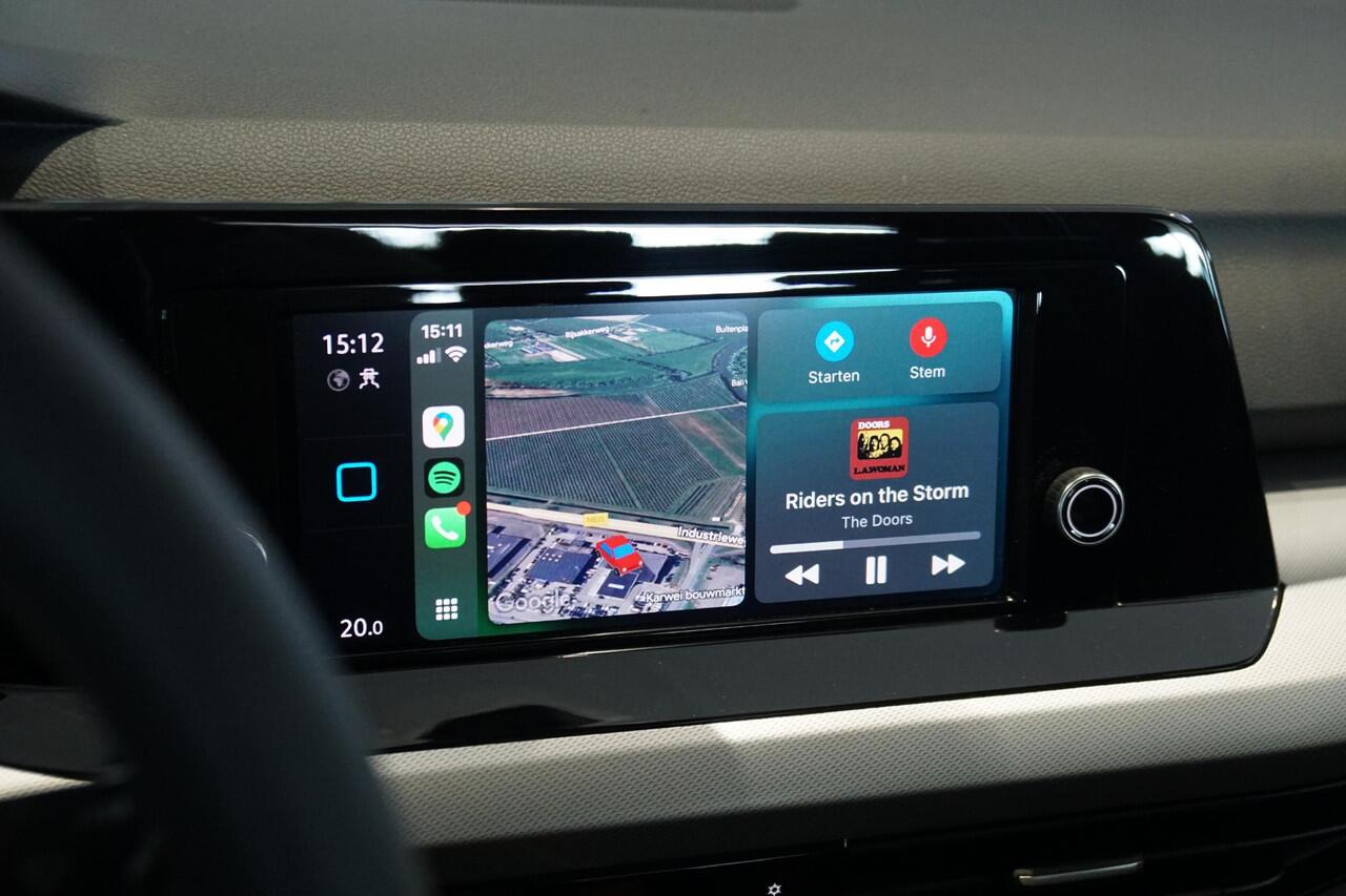 Volkswagen GOLF 1.0 TSI Golf + CARPLAY / 18'' LMV