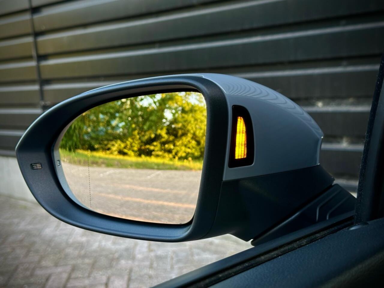 Volkswagen GOLF 2.0 TSI GTI PANO|IQ LIGHT|DCC|ACC|NARDO