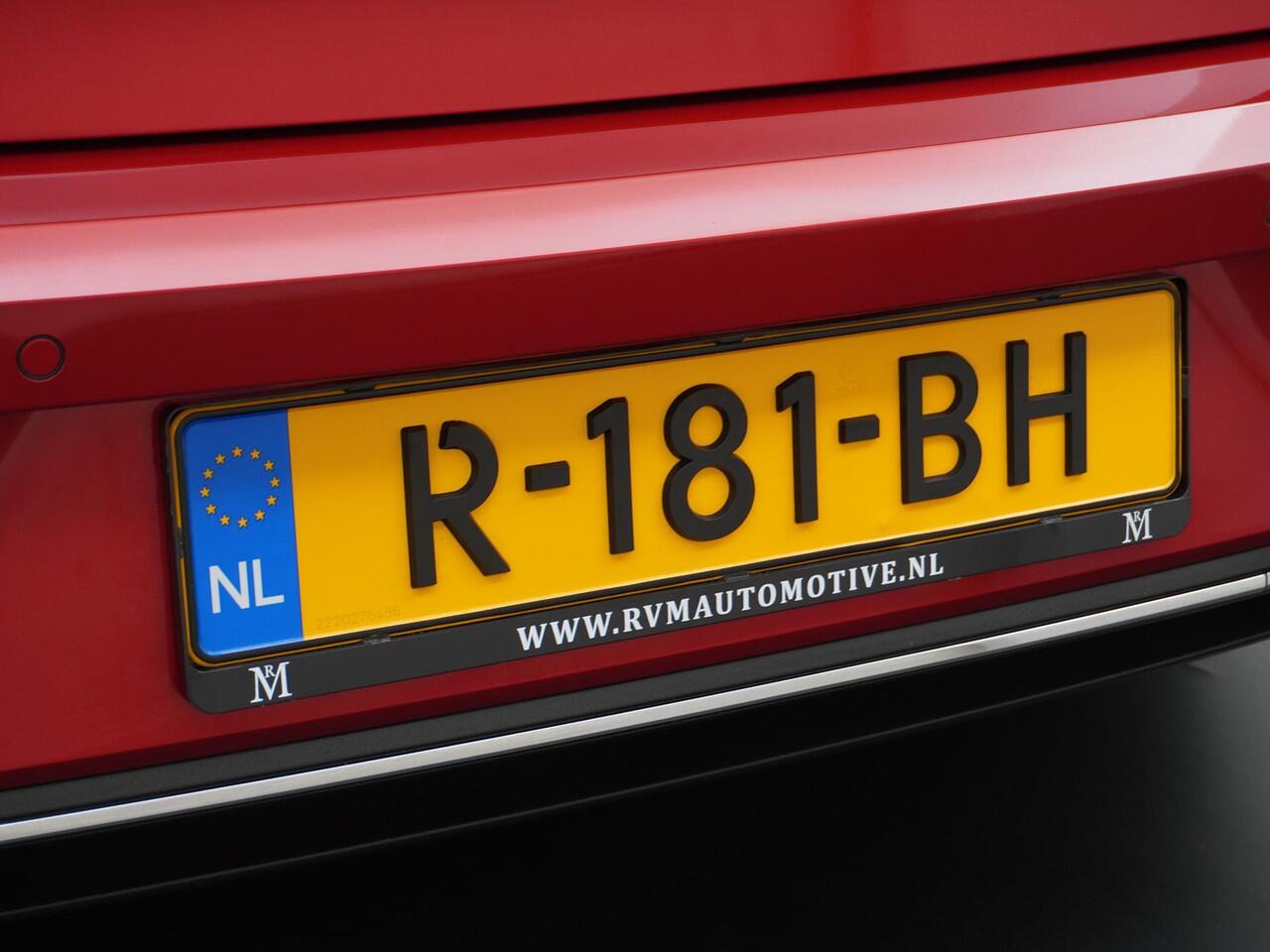 Volkswagen GOLF 1.0 eTSI Life PANORAMADAK | ADD. CRUISE | VIRTUAL DASH | NAVIGATIE | RIJKLAARPRIJS incl. 12mnd BOVAG