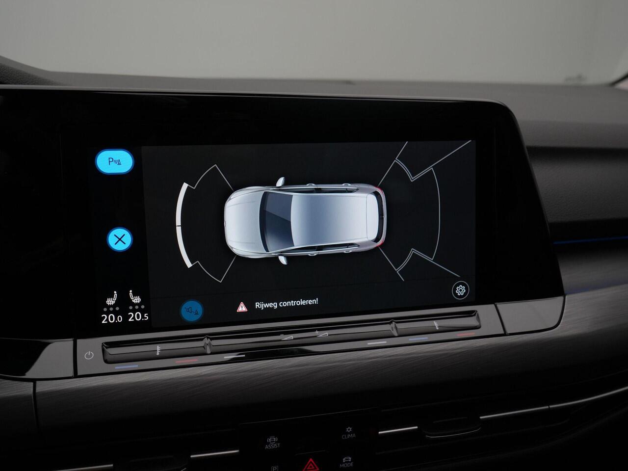 Volkswagen GOLF 1.4 204 pk DSG eHybrid Style | Panoramadak | Trekhaak | Geheugen-/massagestoel | Stuur-/stoelverwarming | Alcantara