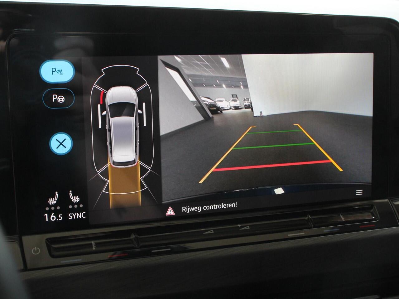 Volkswagen GOLF Variant 1.5 eTSI 150pk DSG Style | Navigatie | Climate Control | Camera | Parkeer Sensoren | Adaptive Cruise control | Achterklep electrisch bedienbaar | Stoelverwarming