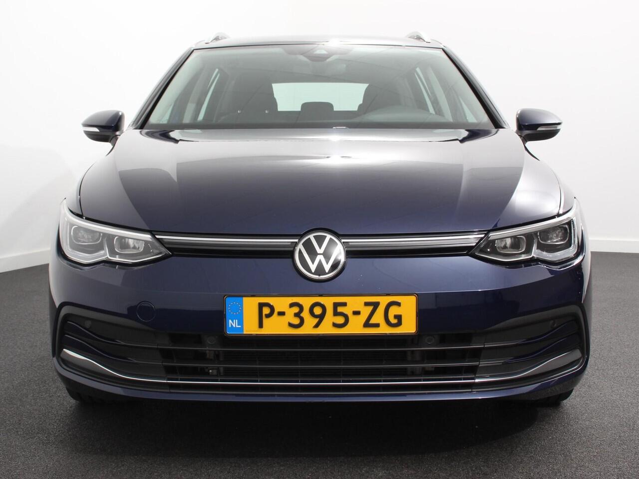 Volkswagen GOLF Variant 1.5 eTSI 150pk DSG Style | Navigatie | Climate Control | Camera | Parkeer Sensoren | Adaptive Cruise control | Achterklep electrisch bedienbaar | Stoelverwarming