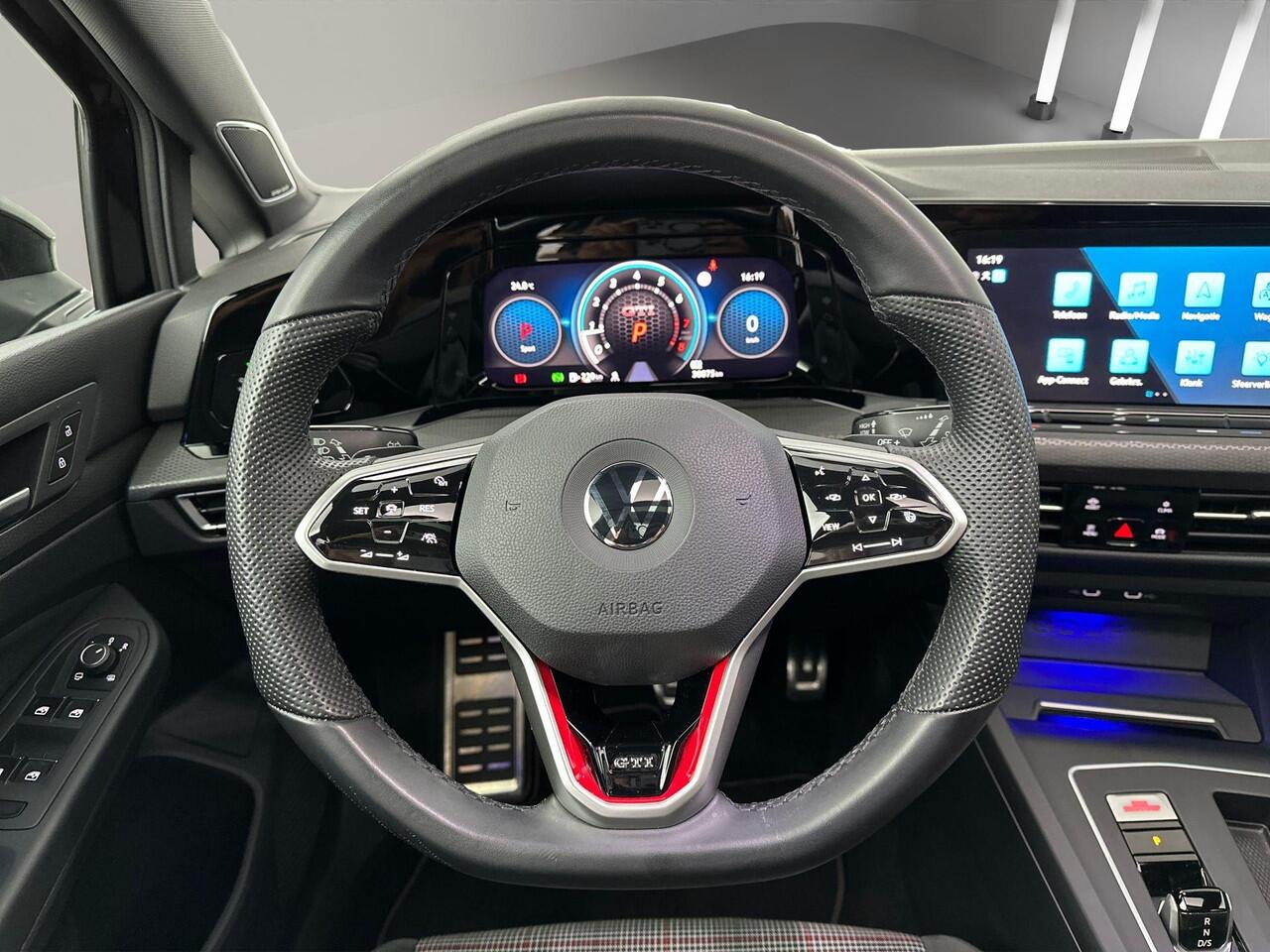 Volkswagen GOLF 2.0 TSI GTI Pano H&K IQ Sfeer ACC