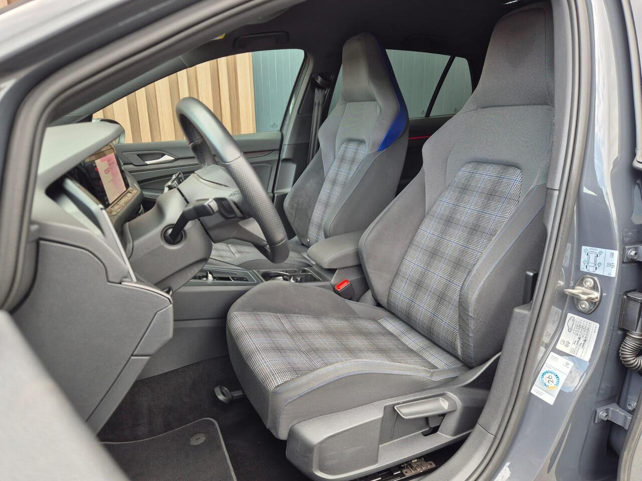 Volkswagen GOLF 1.4 eHybrid GTE 245pk | IQ | HUD | Camera | Klap spiegels