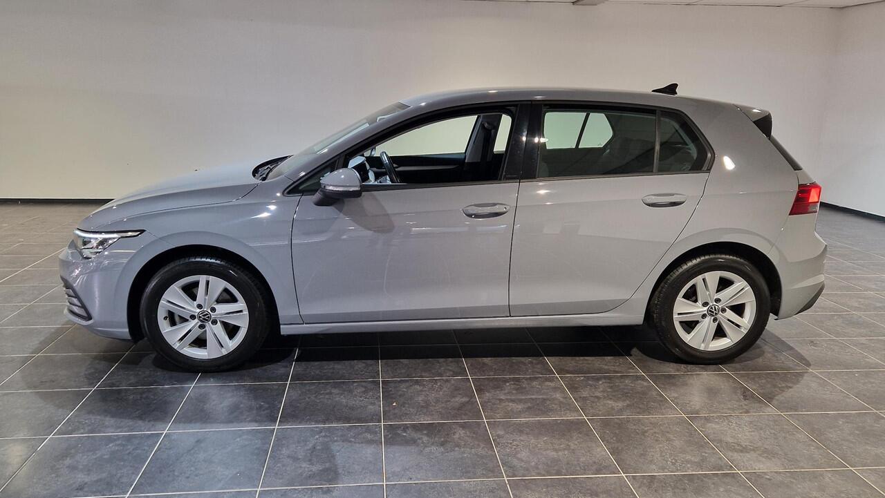 Volkswagen GOLF 1.0 TSI Life | Digitaal dashboard | Sfeerverlichting | Adaptive Cruise control |