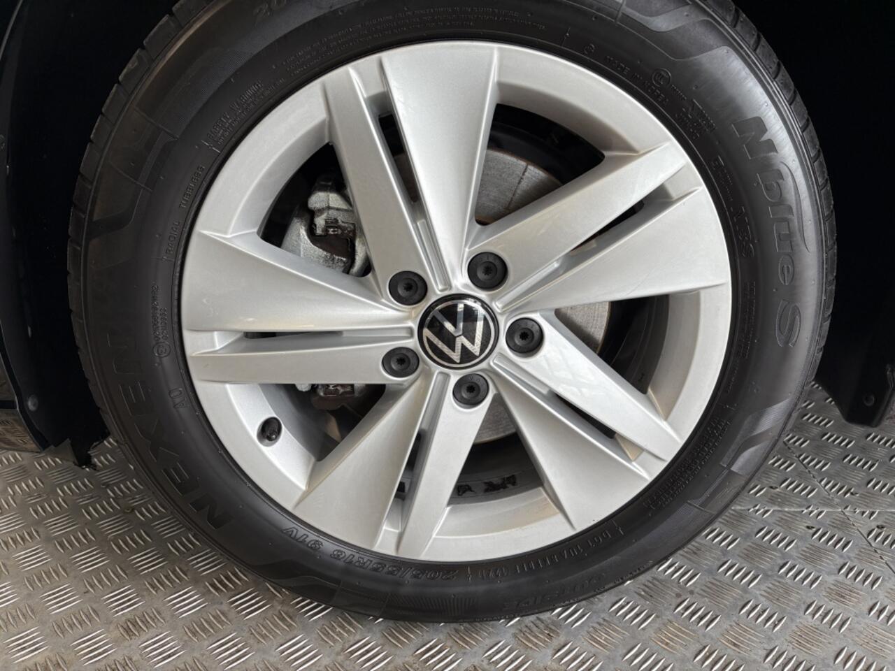 Volkswagen GOLF 1.0 TSI Life Camera, Apple / Android