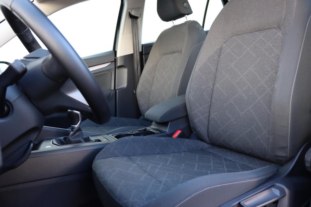 Volkswagen GOLF 1.0 TSI Life 110pk l Panoramadak