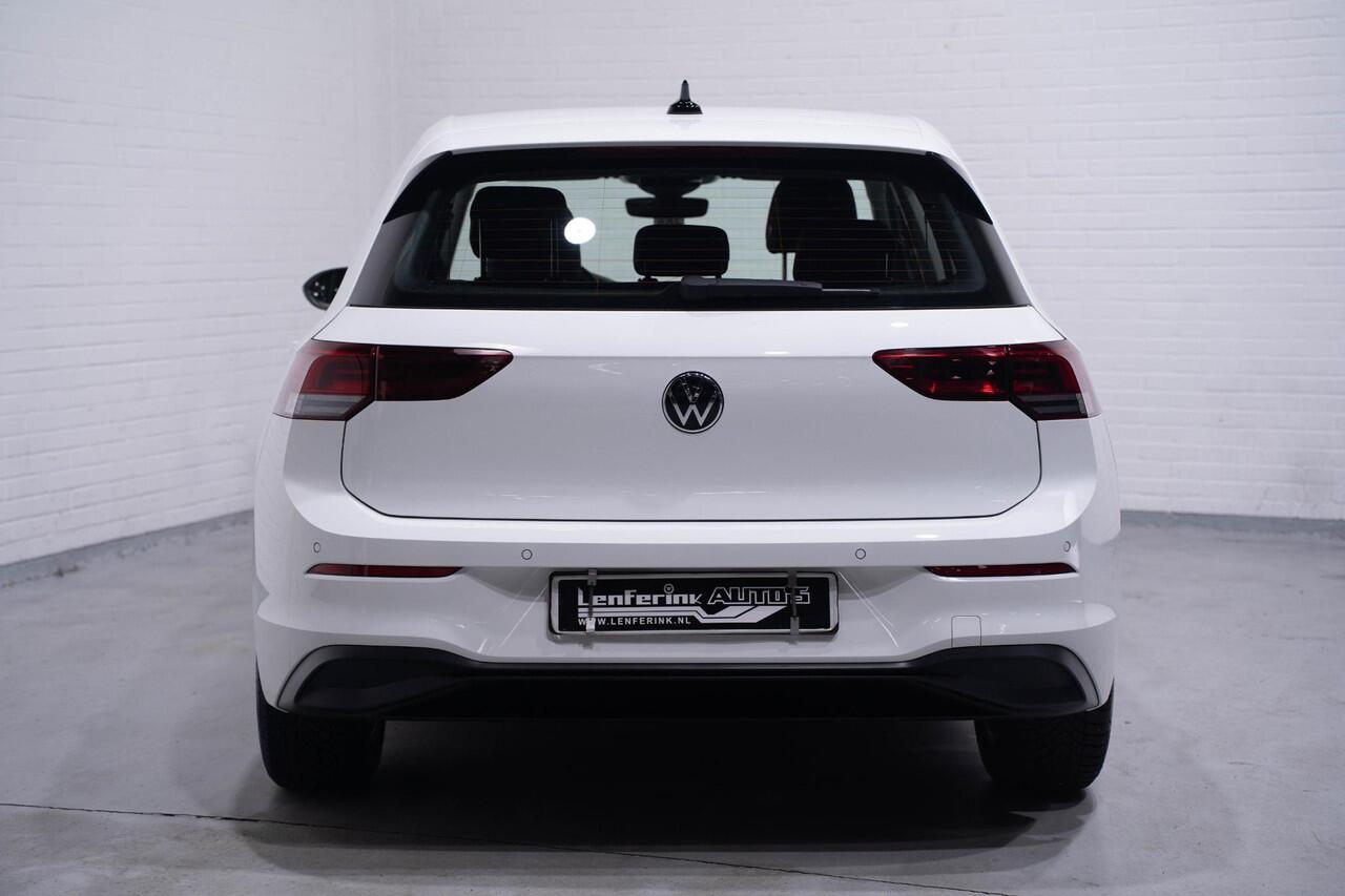 Volkswagen GOLF 1.0 eTSI Life Navi Camera PDC v+a Apple Carplay 1e Eig. NAP