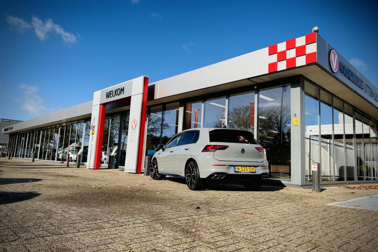 Volkswagen GOLF 1.0 eTSI Life | R-LINE PAKKET | LED | CARPLAY | VIRTUAL DASH