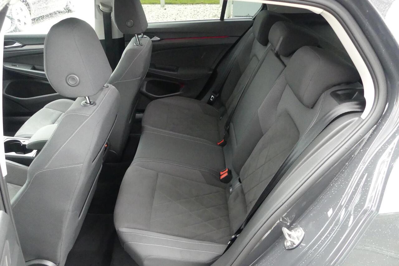 Volkswagen GOLF 1.4 eHybrid Style WINTER PACK, MEMORY STOEL, ALCANTARA, ADAPT. CRUISE, CLIMA, NAVI, CAMERA, 55.731KM