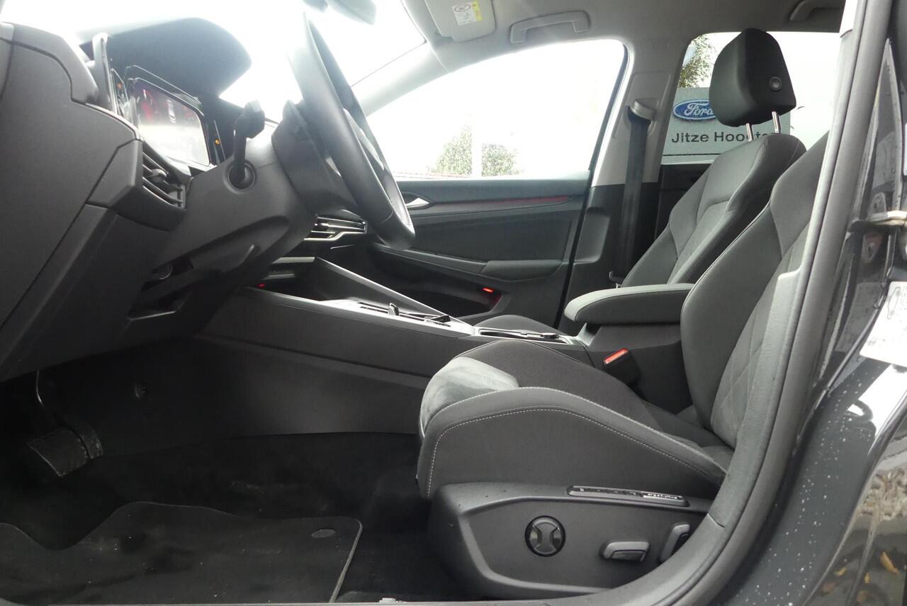 Volkswagen GOLF 1.4 eHybrid Style WINTER PACK, MEMORY STOEL, ALCANTARA, ADAPT. CRUISE, CLIMA, NAVI, CAMERA, 55.731KM