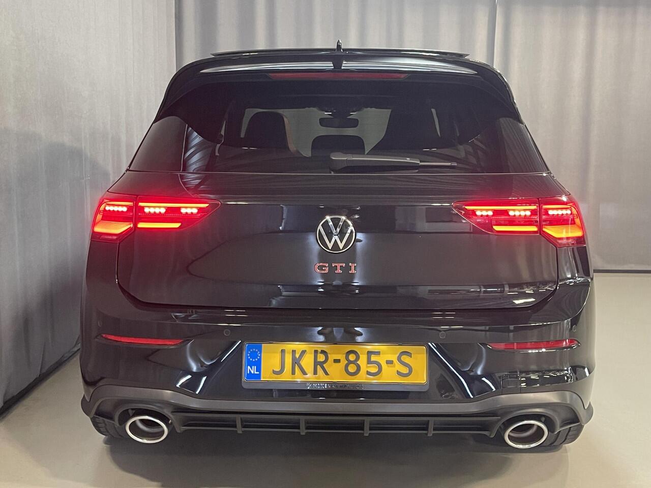 Volkswagen GOLF 2.0 TSI GTI Clubsport 19"/Panoramadak/H&K/IQ Lights/Black style/Dodehoek/Stoel + stuurverwarming/Keyless/Apple Carplay & Android Auto
