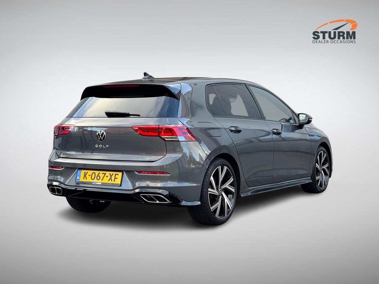 Volkswagen GOLF 1.5 eTSI R-Line 150pk NL-Auto + Afneembare Trekhaak!