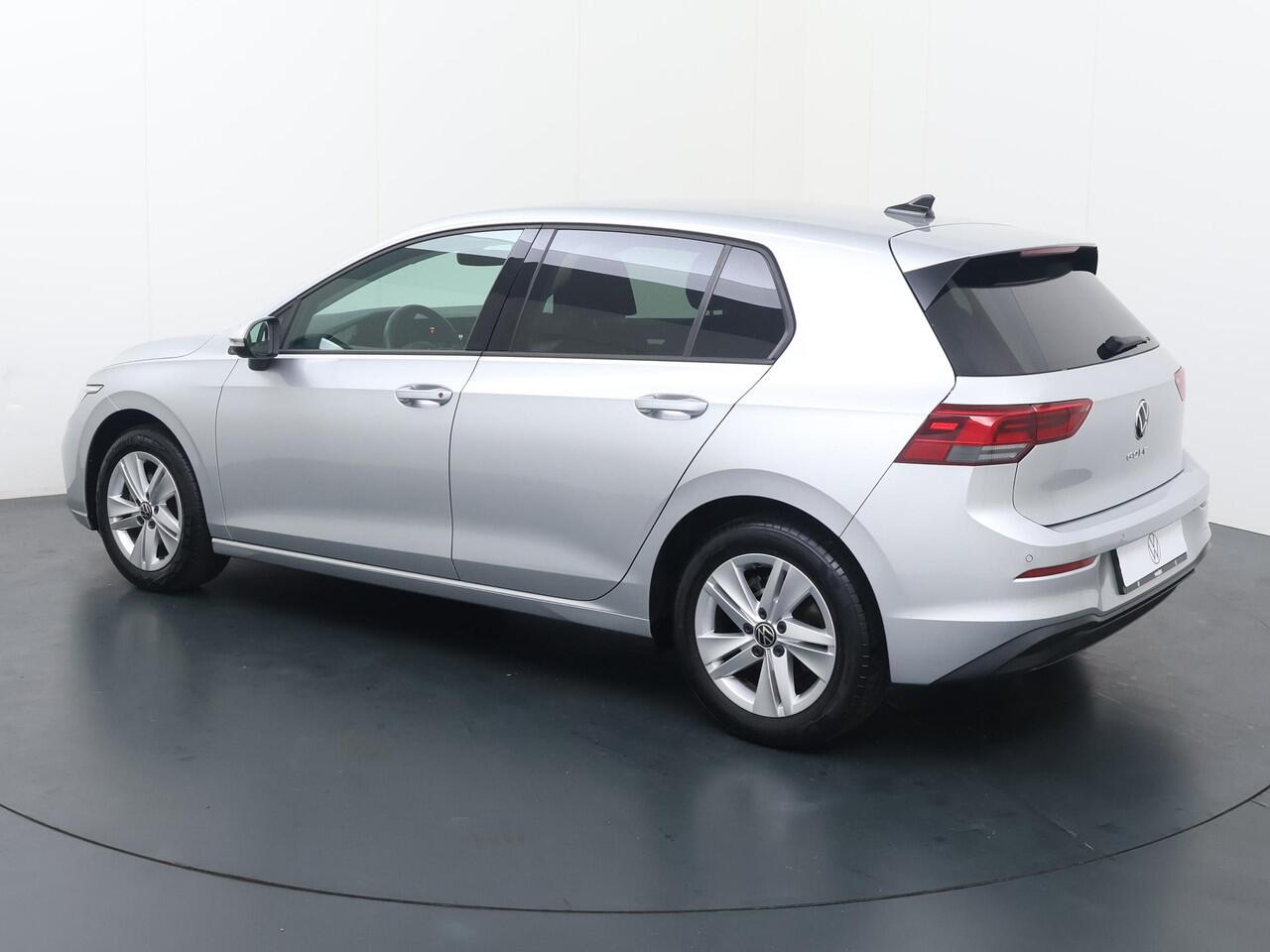 Volkswagen GOLF 1.0 TSI Life | 110 PK | Adaptive cruise control | LED verlichting | Apple Carplay/Android Auto |