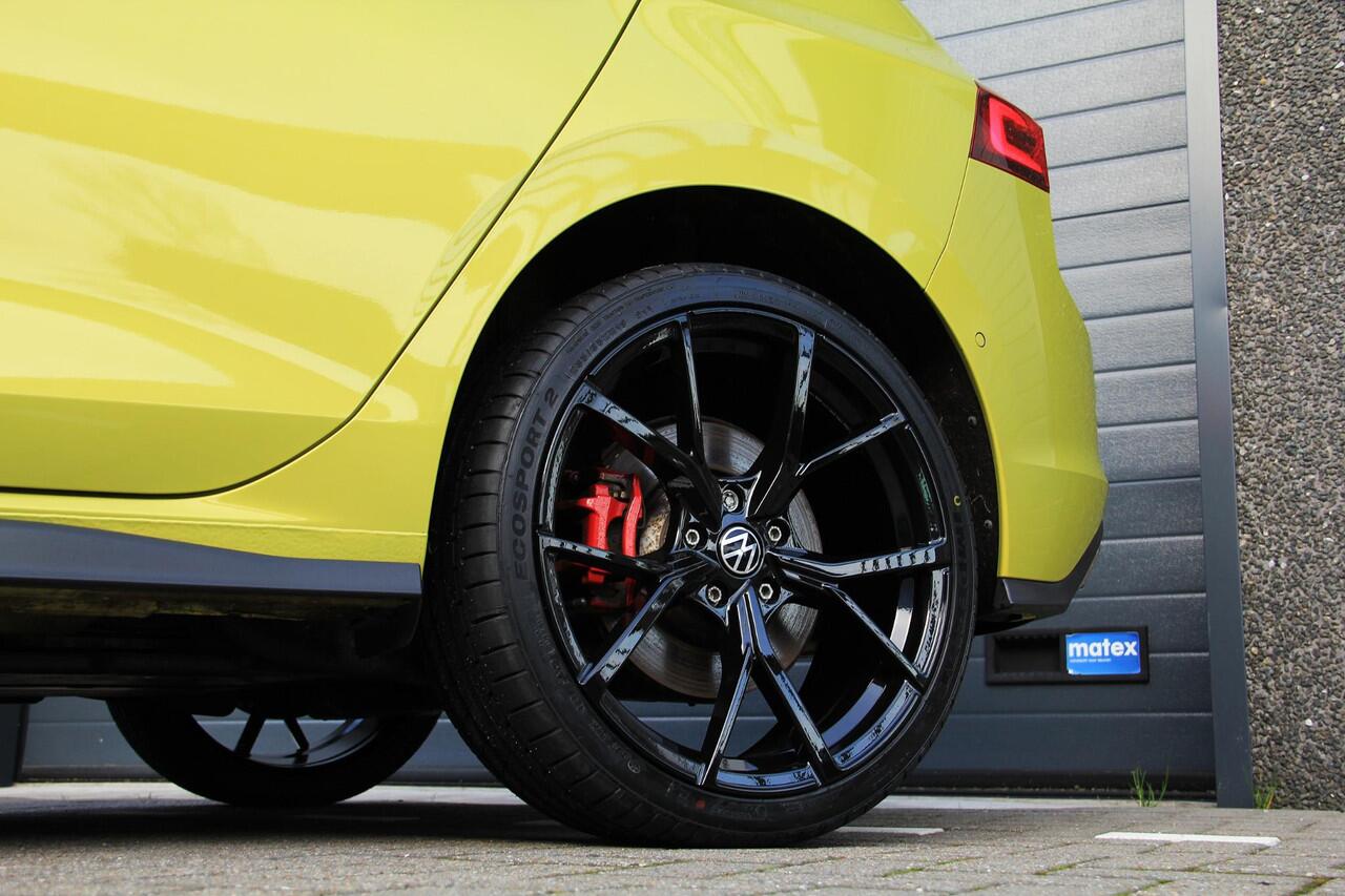 Volkswagen GOLF 1.4 eHybrid GTE Full option | Pano | Head up | IQ | LED verstralers | 19' Estoril | Stoelverwarming | Camera's | Parkeersensoren | Carplay |