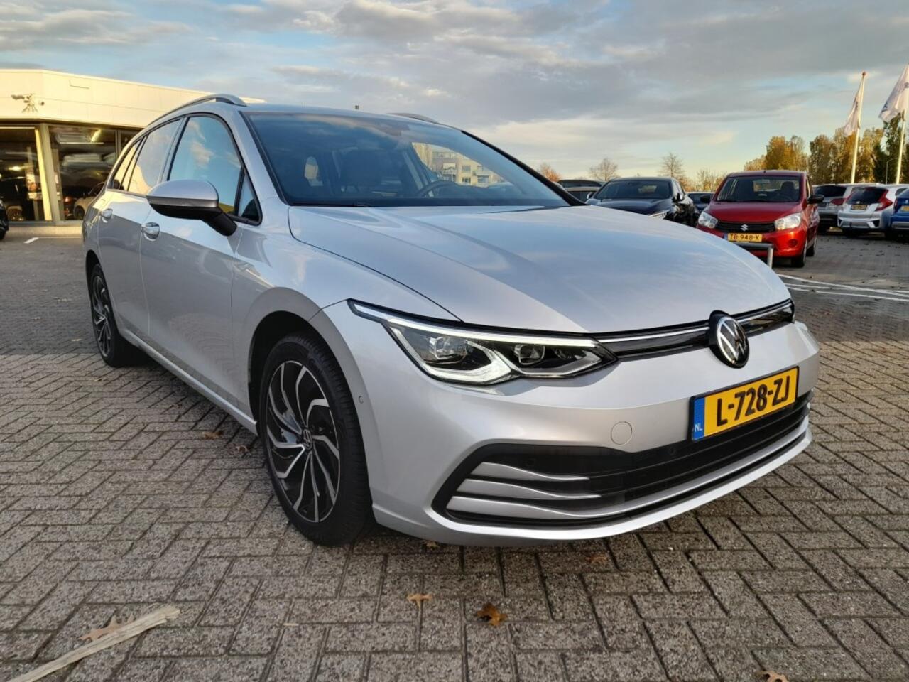 Volkswagen GOLF 1.5 TSI VARIANT BUSINESS IQ-LIGHT TREKHAAK VIRTUAL DASHB. MEMORY