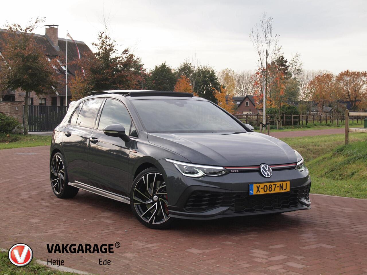Volkswagen GOLF 2.0 TSI GTI | Panoramadak | Camera | Apple Carplay | Cruise Control | Automaat |