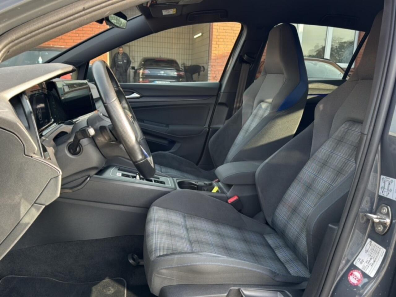 Volkswagen GOLF 1.4 TSI DSG GTE NAVI/CARPLAY/ACC/PDC/STOEL-STUURVERW