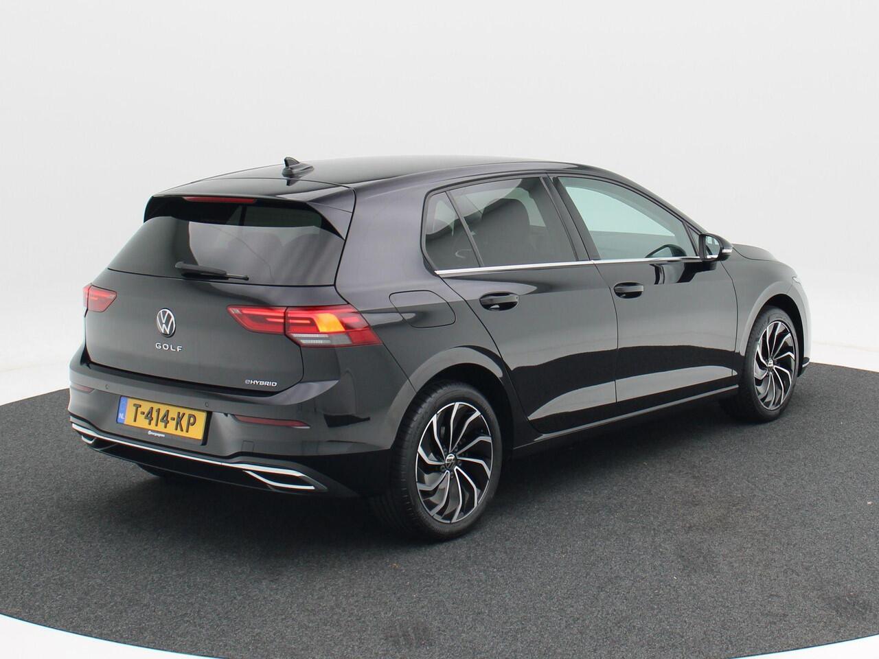 Volkswagen GOLF 1.4 204 Pk Automaat eHybrid Style | Adaptive Cruise | Climate Control | Stoelverwarming | Navigatie | Parkeersensoren | Carplay | 17 inch | 87.913 Km!!