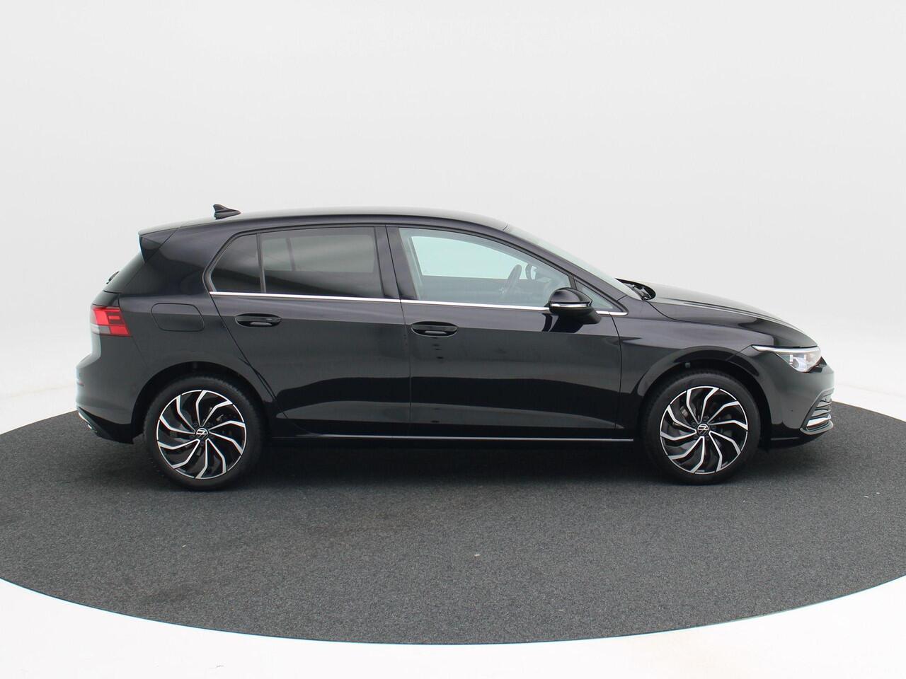 Volkswagen GOLF 1.4 204 Pk Automaat eHybrid Style | Adaptive Cruise | Climate Control | Stoelverwarming | Navigatie | Parkeersensoren | Carplay | 17 inch | 87.913 Km!!