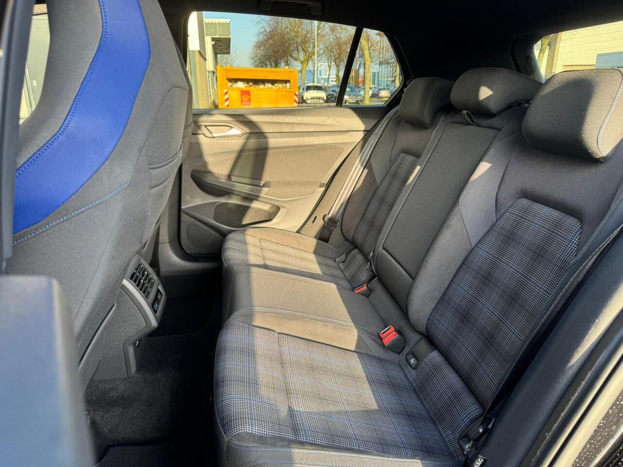 Volkswagen GOLF 1.4 eHybrid GTE |Pano |Sfeer |IQ Light |Stoel/Stuurverw. |Keyless |ACC