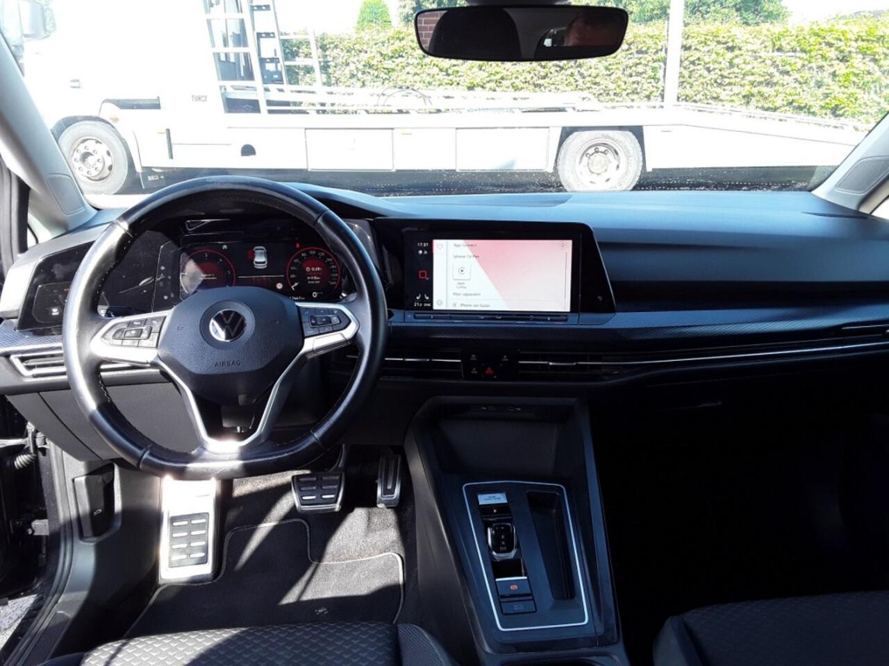 Volkswagen GOLF 2.0 TDI DSG STYLE UNITED / NAVI / ACC