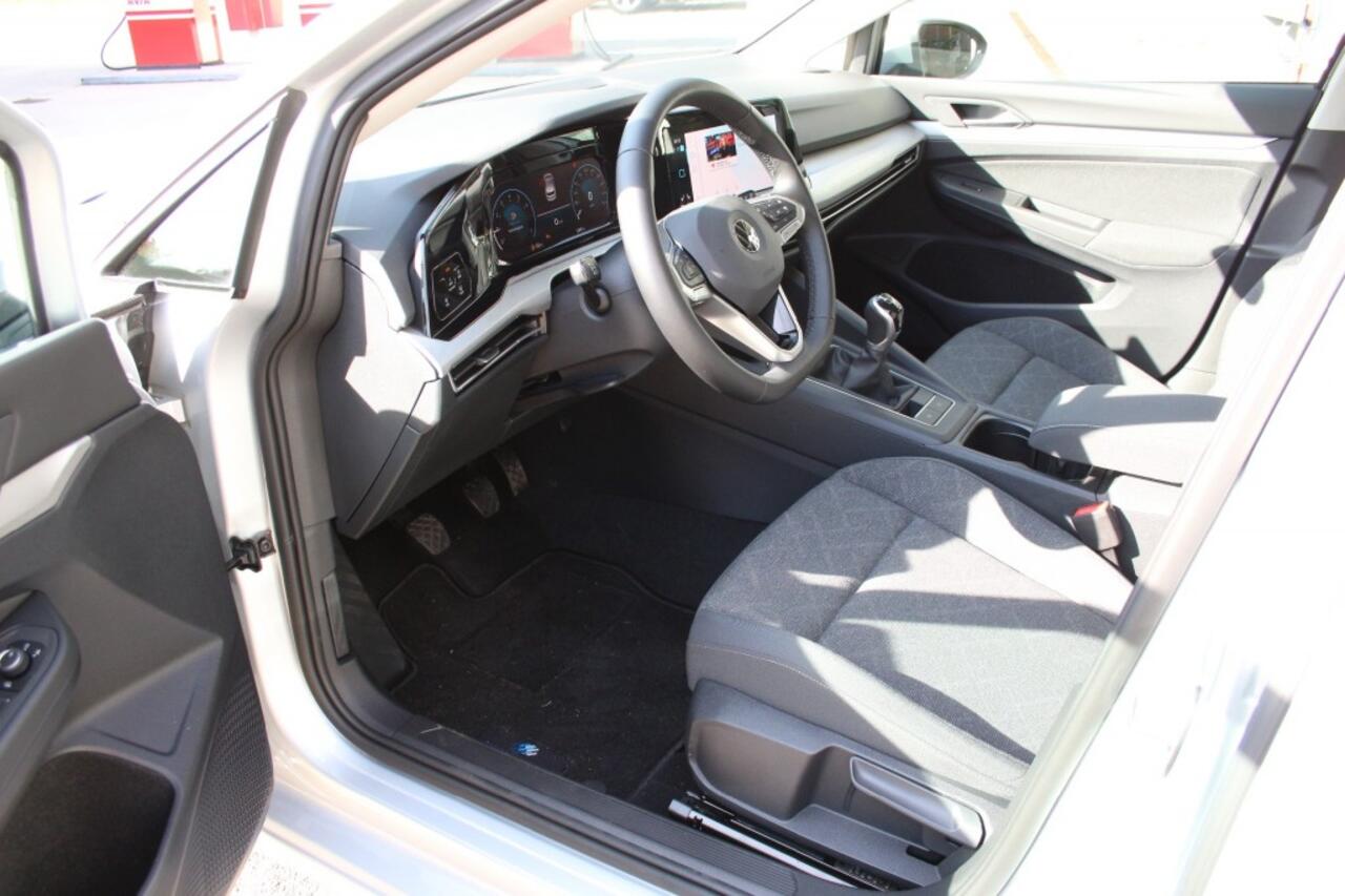 Volkswagen GOLF 1.5 TSI Life Business, Adp cruise, Lichtm, DAB, Stoel en stuur verwarming