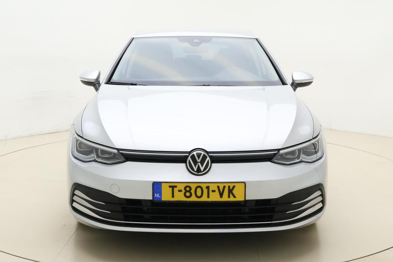 Volkswagen GOLF 1.4 eHybrid Style 204pk | DSG | Trekhaak | Navigatie |Apple Carplay/Android Auto | Adapt. Cruise | 3-Zone Clim. Control | LED koplampen
