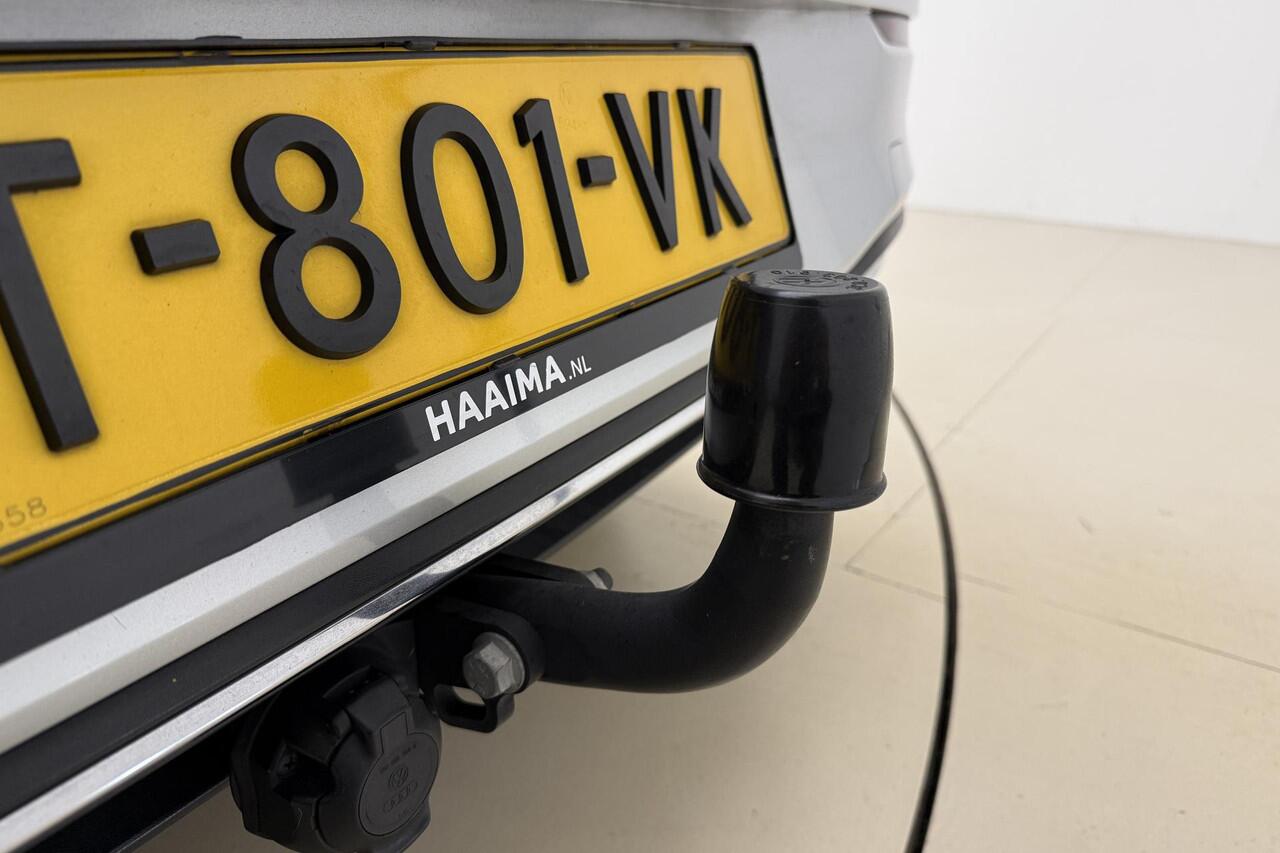 Volkswagen GOLF 1.4 eHybrid Style 204pk | DSG | Trekhaak | Navigatie |Apple Carplay/Android Auto | Adapt. Cruise | 3-Zone Clim. Control | LED koplampen