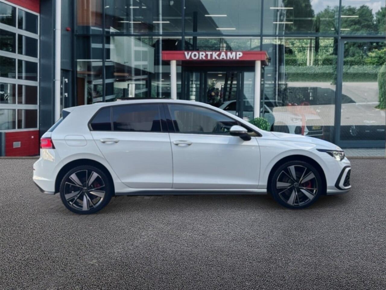 Volkswagen GOLF 1.4 TSI GTE EHYBRID PANO-DAK/IQ-LIGHTS/CAMERA/ACC/STOELVERW