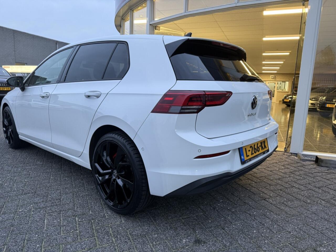 Volkswagen GOLF 1.0 eTSI Life Bns