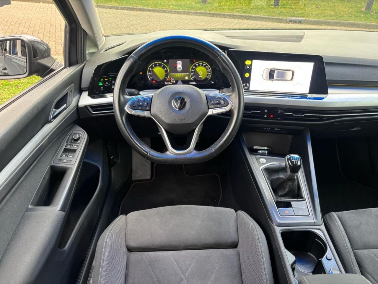 Volkswagen GOLF Variant 1.5 TSI Life Grijs Xenon Alcantara 2021 Virtual Dash