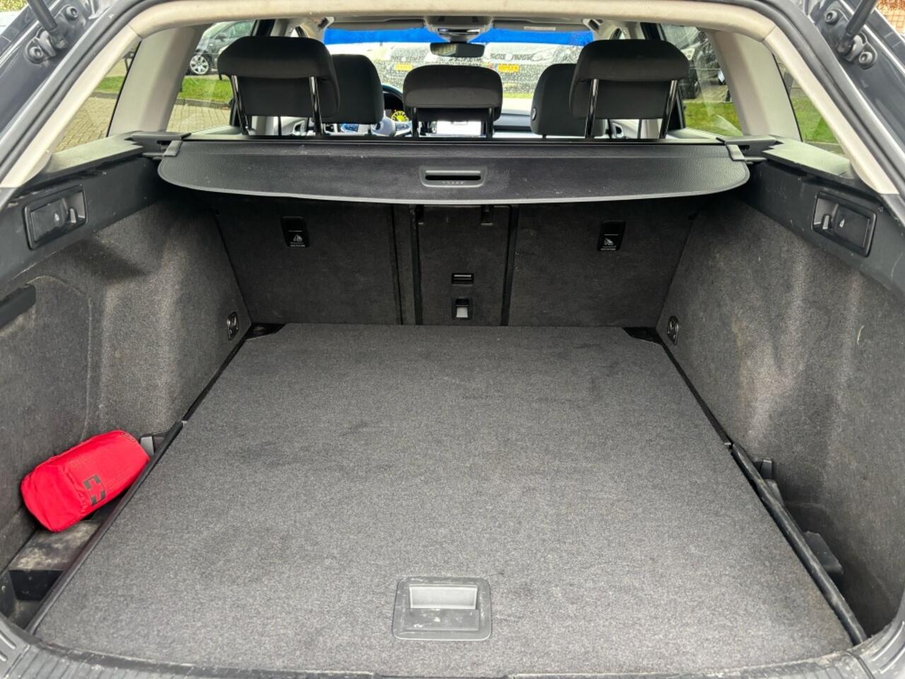 Volkswagen GOLF Variant 1.5 TSI Life Grijs Xenon Alcantara 2021 Virtual Dash