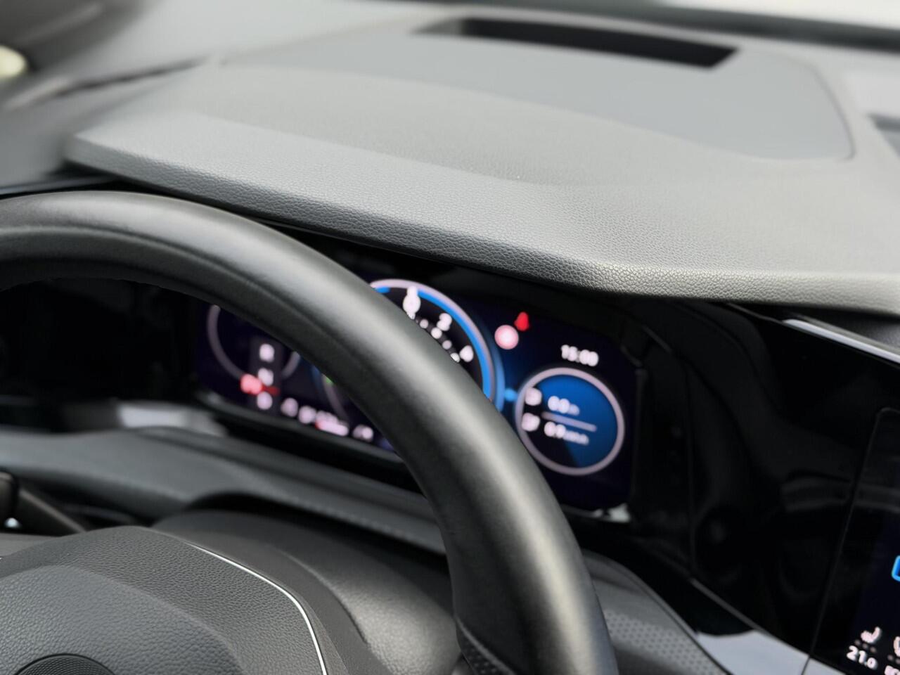 Volkswagen GOLF 1.4 eHybrid GTE IQ LIGHT HUD LANE ACC DCC