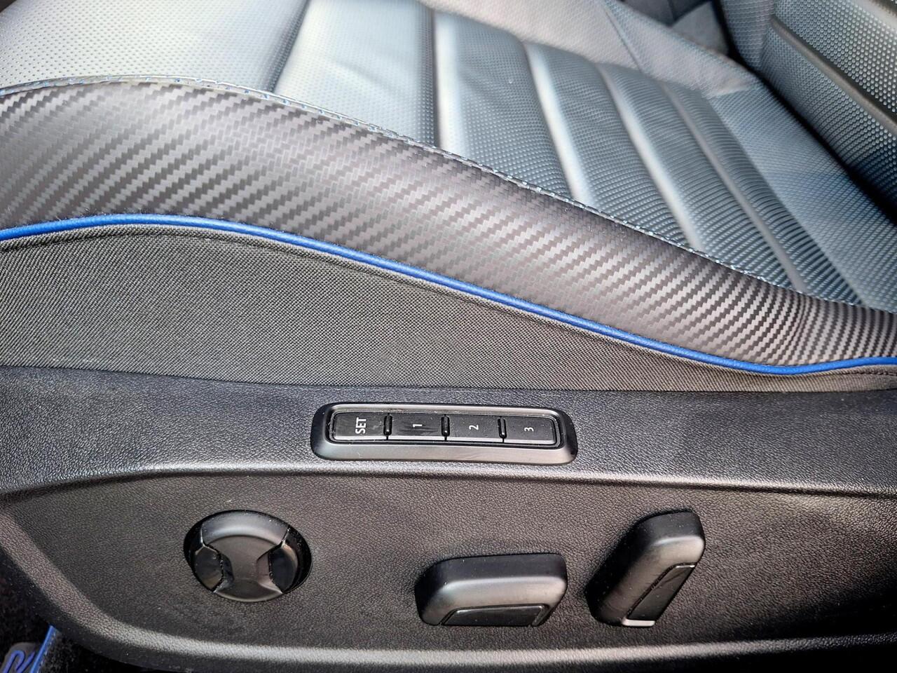 Volkswagen GOLF 2.0 TSI R 4Motion | NIEUWSTAAT | PANODAK | IQ LED | HARMAN KARDON |